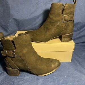 VIONIC- SIENNA, BLK, WP NBK, 7 women QS